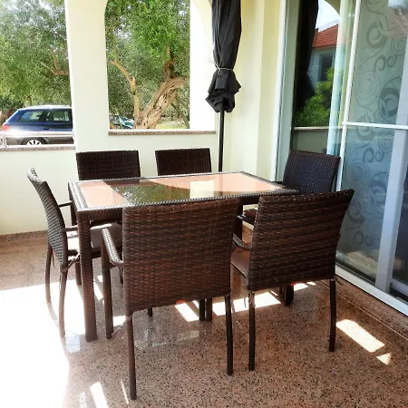Oliva Apartamento Banj