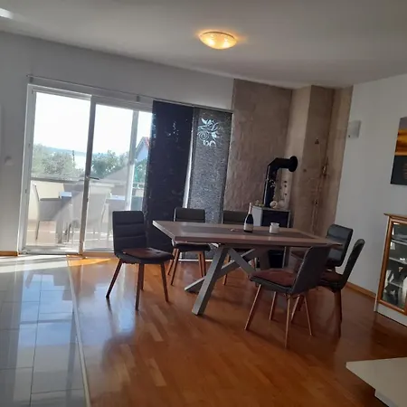 Apartman Oliva *
